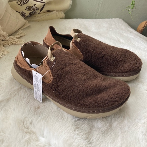 Merrell Brown Fleece Slip-On Loafers - Picture 1 of 6